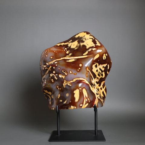 Sculptural Carnelian Agate